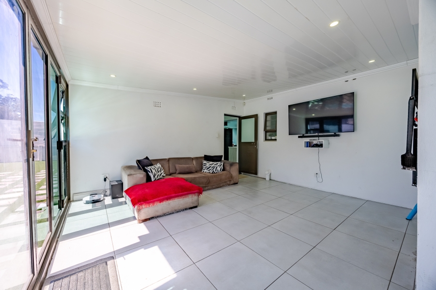 3 Bedroom Property for Sale in Avondale Western Cape